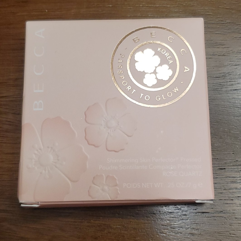 Becca Highlighter Passport to Glow Rose Quartz